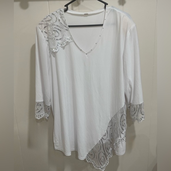 White Embellished Women's Top size 60/5x - Picture 1 of 8